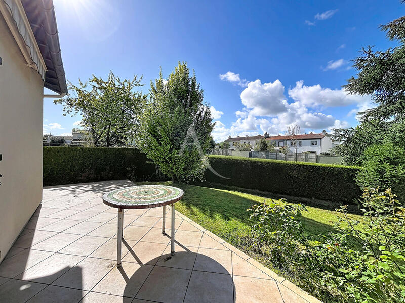 Maison - 104 m² - 5 pièces