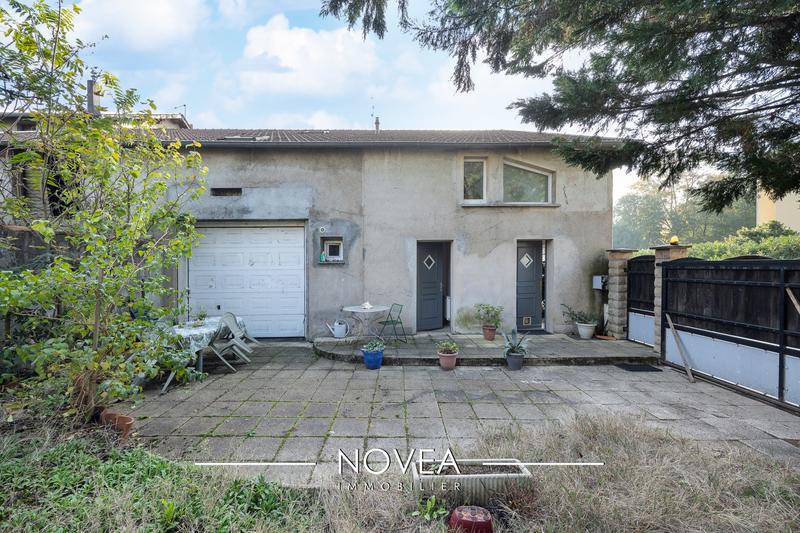 Maison - 270 m² - 5 pièces