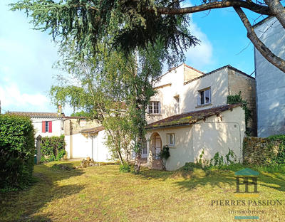 Maison ancienne - 185 m² - 8 pièces