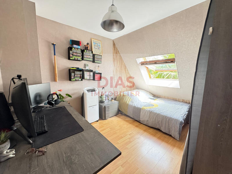 Maison - 95 m² - 1 pièce