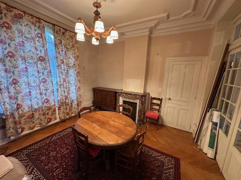 Demeure - 190 m² - 8 pièces