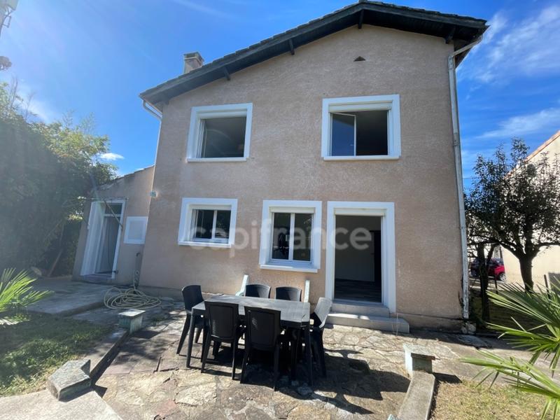 Maison - 93 m² - 6 pièces