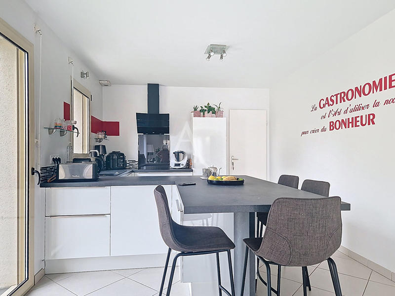 Maison - 167 m² - 6 pièces