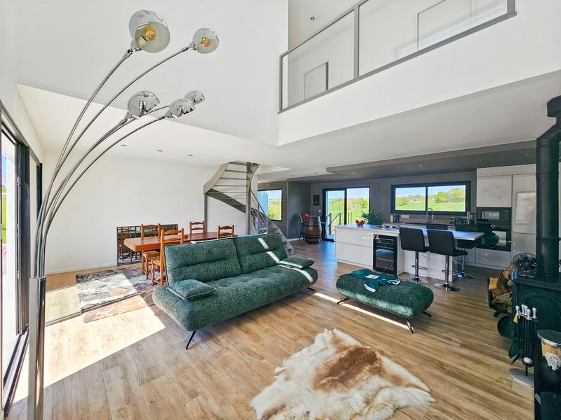 Maison - 149 m² - 5 pièces