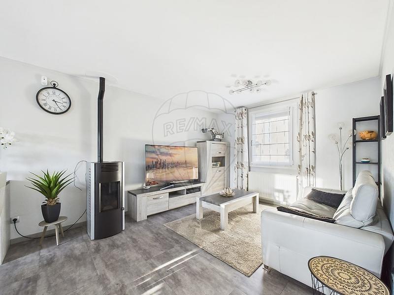 Maison - 88 m² - 5 pièces