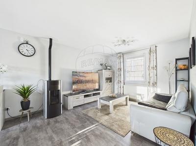 Maison - 88 m² - 5 pièces