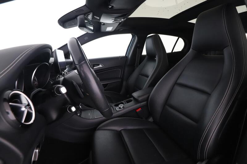 Mercedes Gla 200 Sensation 7g-Dct 156 ch