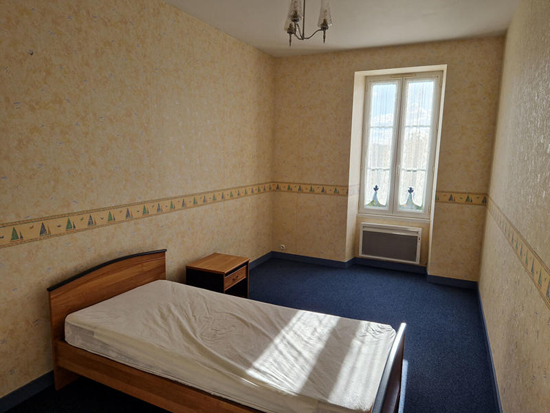 Maison - 213 m² - 8 pièces