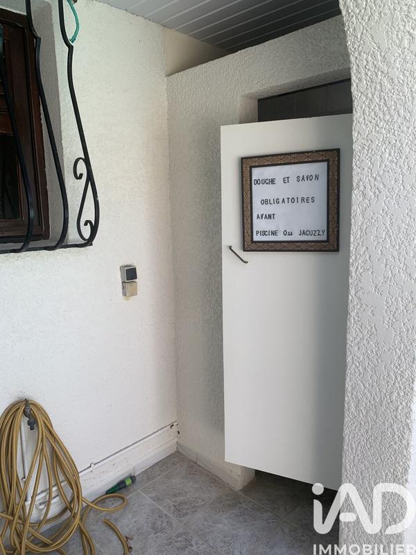 Maison - 330 m² - 10 pièces