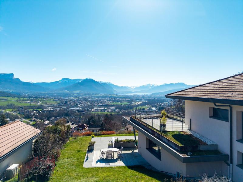 Villa - 220 m² - 6 pièces