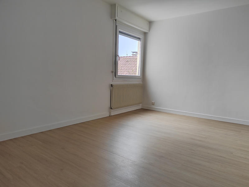 Appartement - 81 m² - 3 pièces