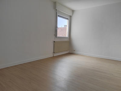 Appartement - 81 m² - 3 pièces