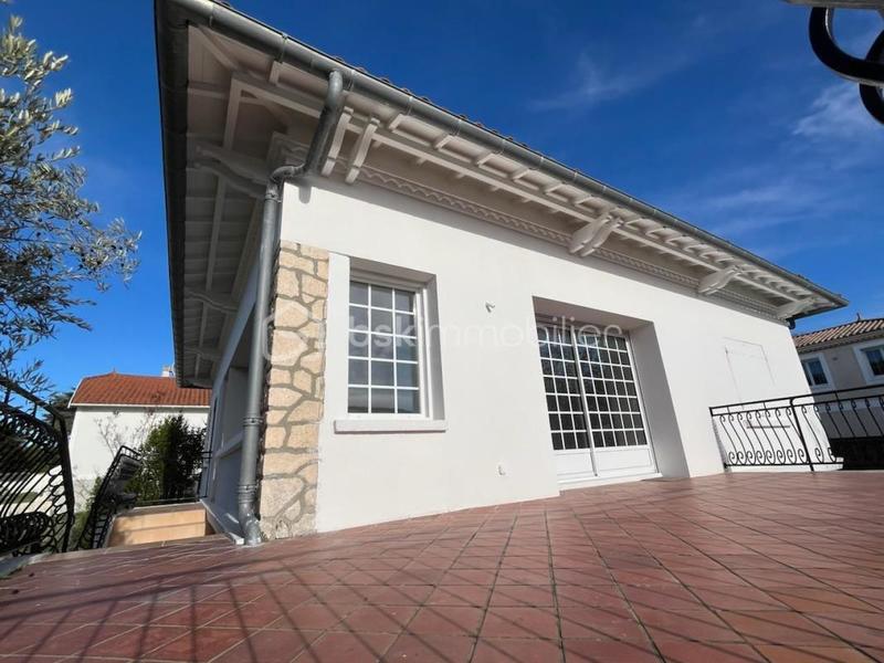 Villa - 159 m² - 6 pièces