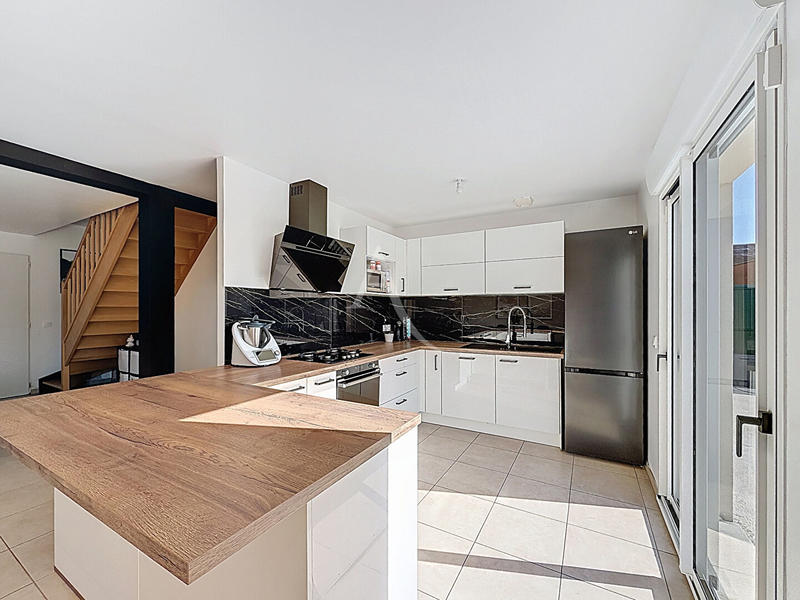 Maison - 116 m² - 6 pièces