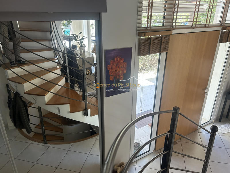 Maison contemporaine - 169 m² - 6 pièces