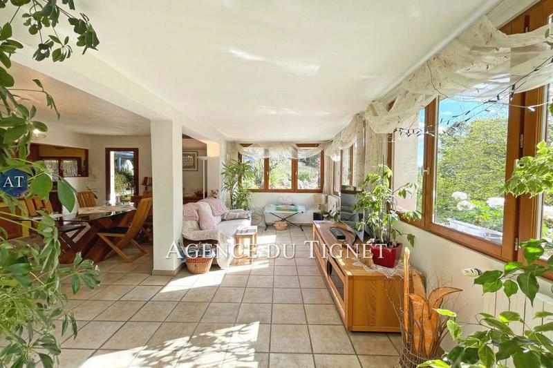 Maison - 180 m² - 6 pièces