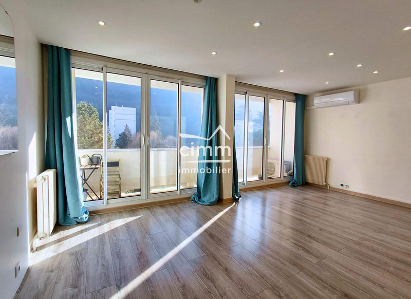 Appartement - 76 m² - 4 pièces