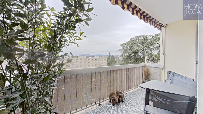 Appartement - 106 m² - 5 pièces