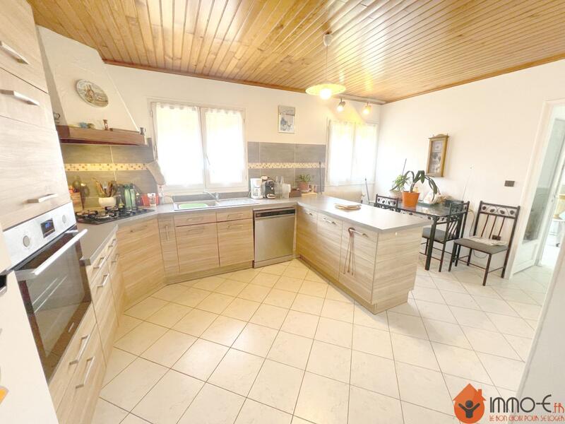 Maison - 94 m² - 4 pièces