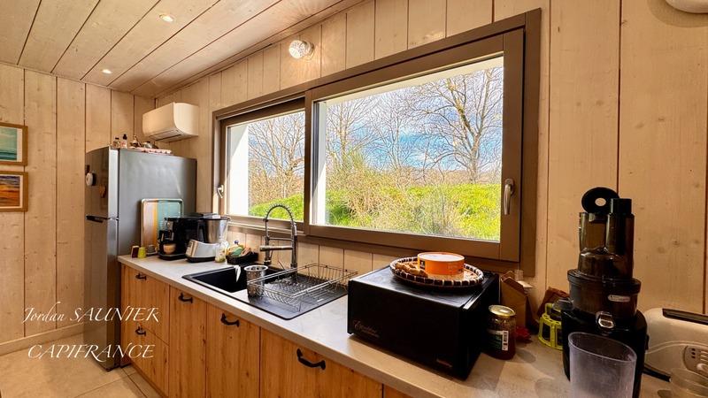 Maison - 180 m² - 7 pièces