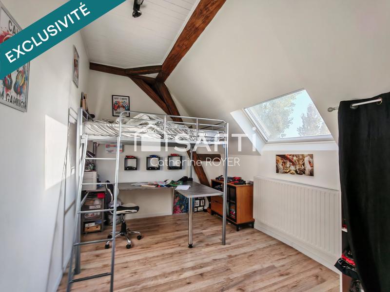 Maison - 230 m² - 6 pièces