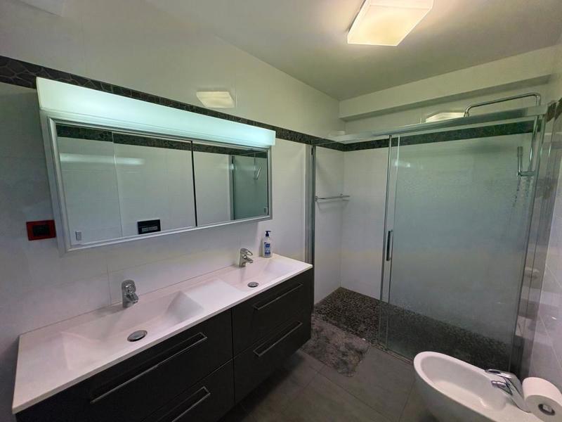 Appartement - 128 m² - 5 pièces