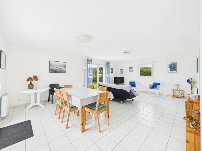 Maison - 93 m² - 4 pièces