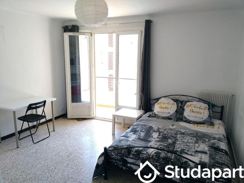 Chambre - 12 m² - 1 pièce