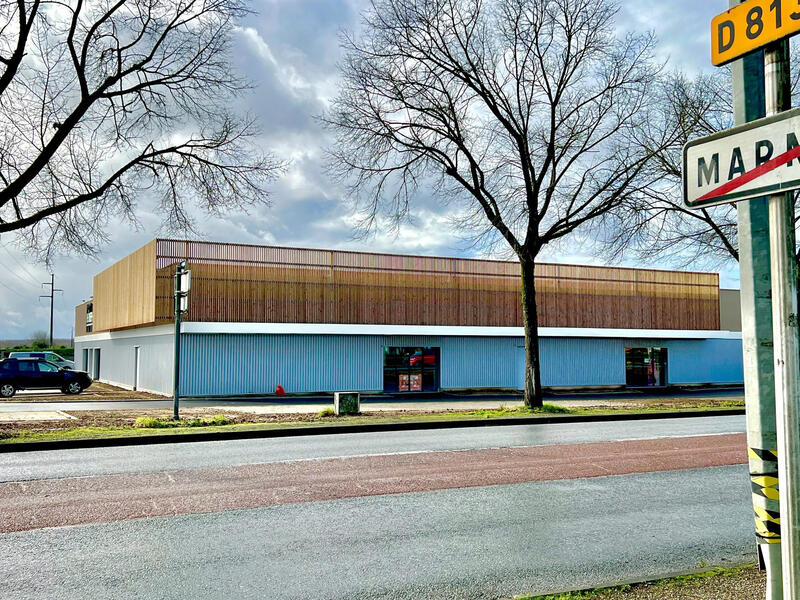 Local commercial - 1 270 m²