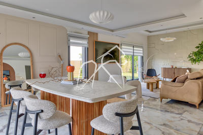 Maison contemporaine - 193 m² - 8 pièces