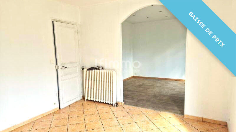 Propriété - 90 m² - 5 pièces