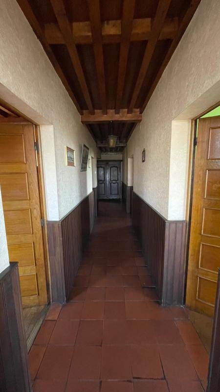 Maison - 251 m² - 13 pièces