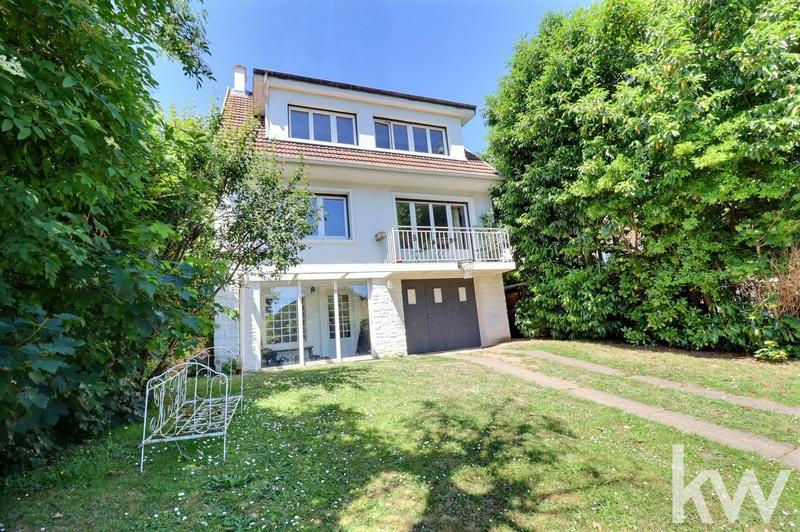 Maison - 140 m² - 7 pièces