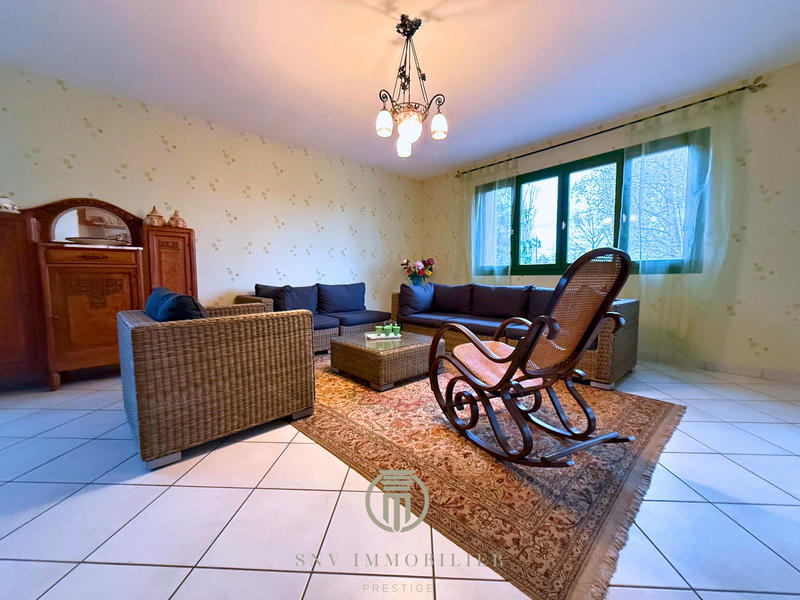 Maison - 140 m² - 5 pièces