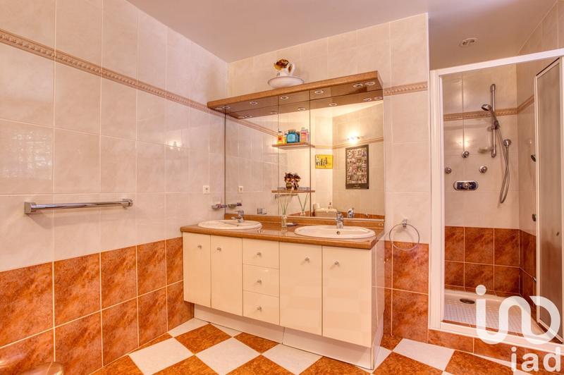 Maison - 164 m² - 5 pièces