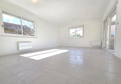 Maison - 111 m² - 4 pièces