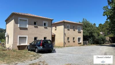 Maison - 80 m² - 5 pièces