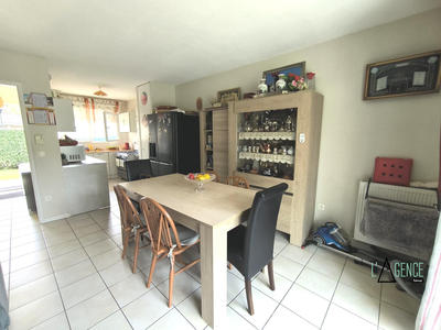 Maison - 80 m² - 4 pièces