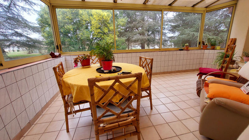 Maison - 220 m² - 7 pièces