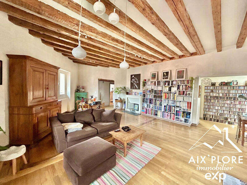 Appartement - 149 m² - 5 pièces