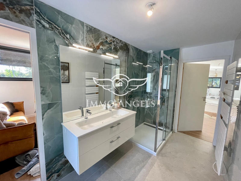 Villa - 207 m² - 5 pièces