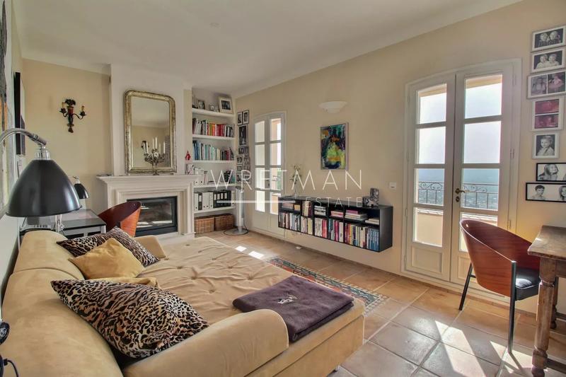 Villa - 245 m² - 8 pièces