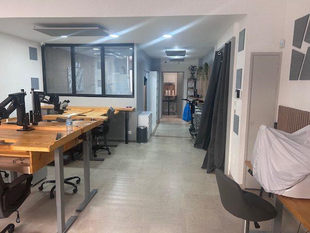 Fonds de commerce - Magasins - 75 m²