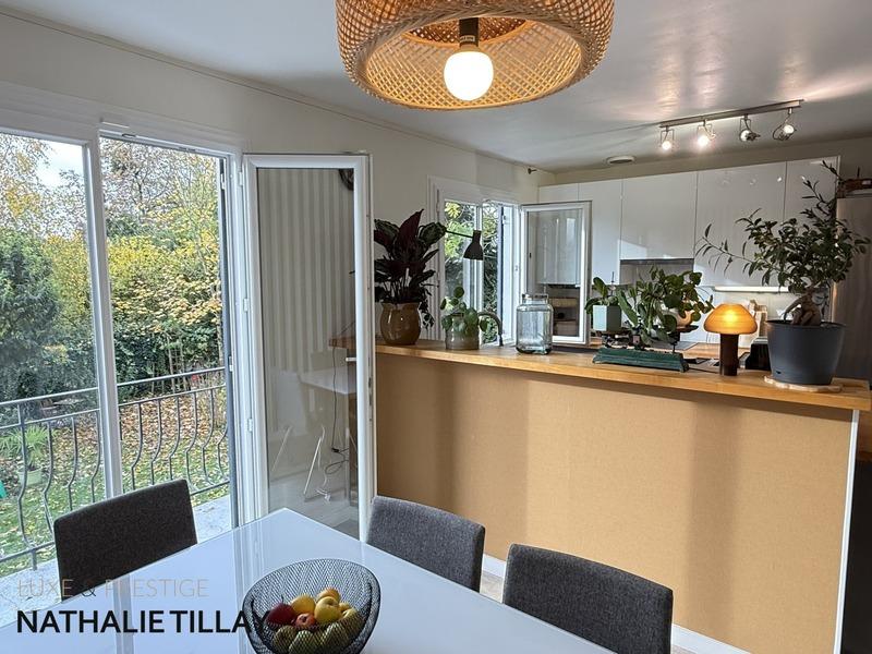 Maison - 186 m² - 7 pièces