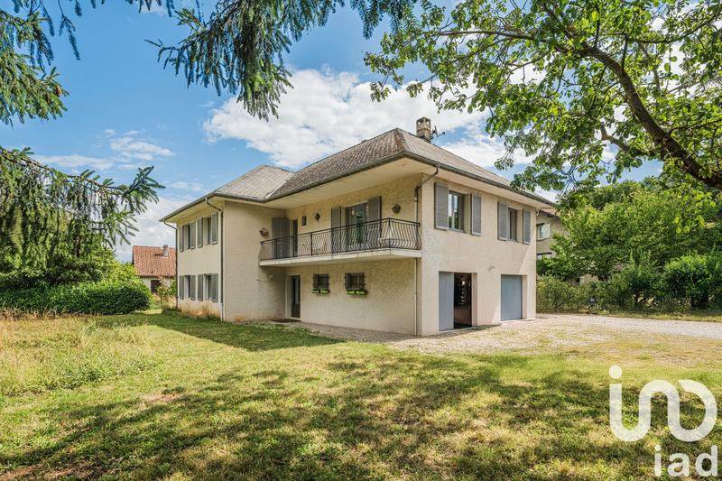 Maison - 181 m² - 8 pièces