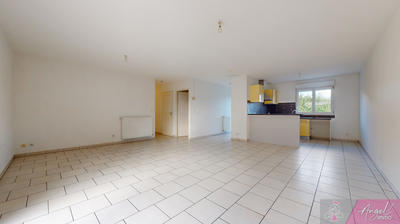 Maison - 111 m² - 6 pièces