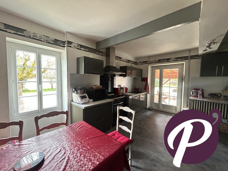 Maison traditionnelle - 145 m² - 6 pièces