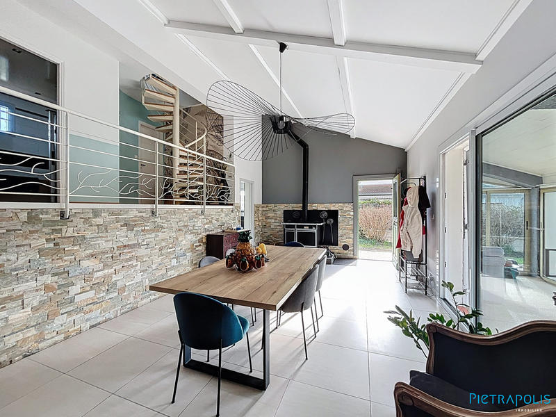 Villa - 183 m² - 5 pièces