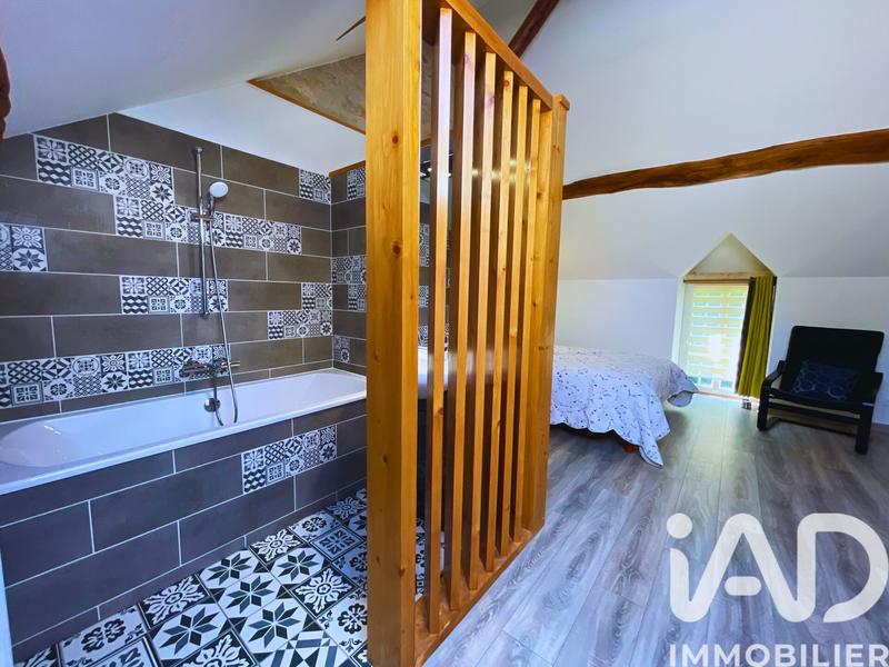 Maison - 178 m² - 8 pièces