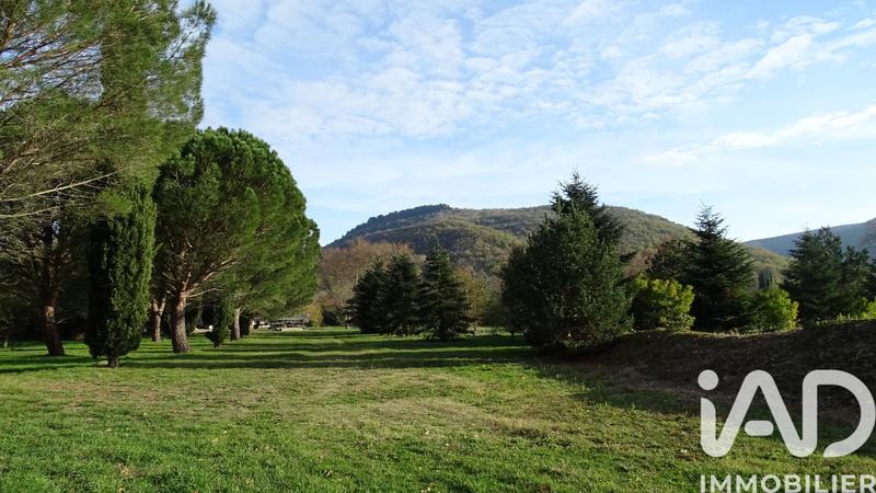 Maison - 500 m² - 18 pièces